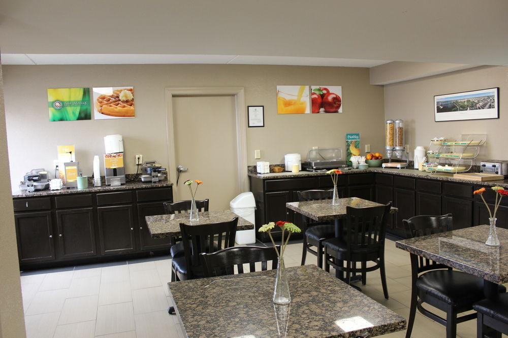 Gasthof Quality Near Potomac Mills 2*